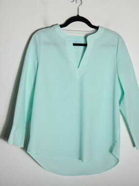Vineyard Vines Seersucker Savannah Harbor Top M Green V Neck Preppy Performance